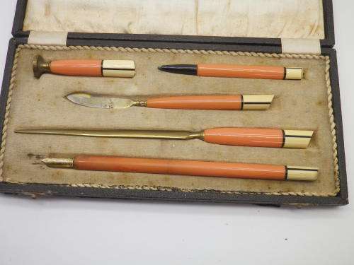 SUPERB ART DECO c1920s 5 piece Bakelite boxed Writing set