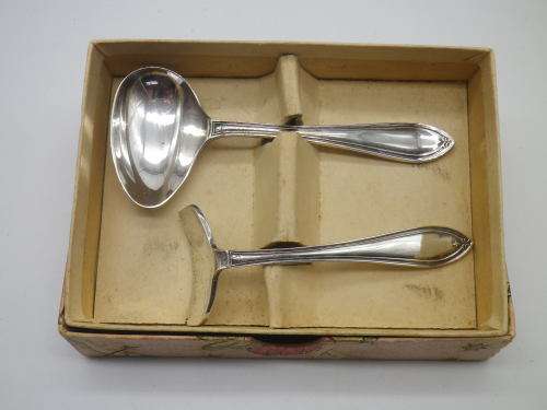 Vintage EPNS Silver plated Ryals KIDDY food spoon & pusher. Good quality  Boxed. V. Good condition