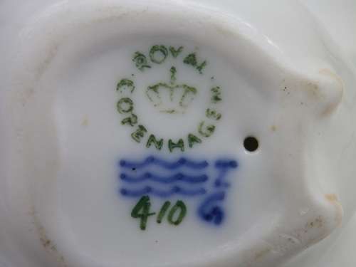 Royal COPENHAGEN Denmark Titmouse mouse bird. # 410