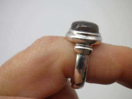 Sterling Silver & Labradorite Ring! Size: P 7grms