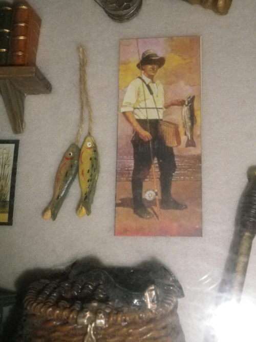 TROUT FISHING shadow BOX  3 D Assemblage Beautiful detail. Glass fronted box. 39x35x11cm