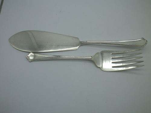 Silver plated FISH SERVERS. ELKINGTON PLA. Good Quality