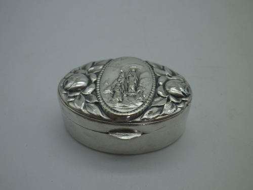 Catholic Our Lady Ornate Small Oval Silver plated Pill box or Rosary case