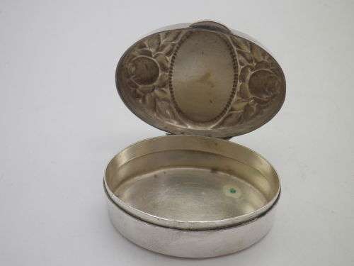 Catholic Our Lady Ornate Small Oval Silver plated Pill box or Rosary case