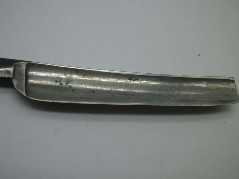Vintage KROP UK Cut Throat Razor, cased German blade ground in Hamburg for Hepworth`s Ltd S. Africa