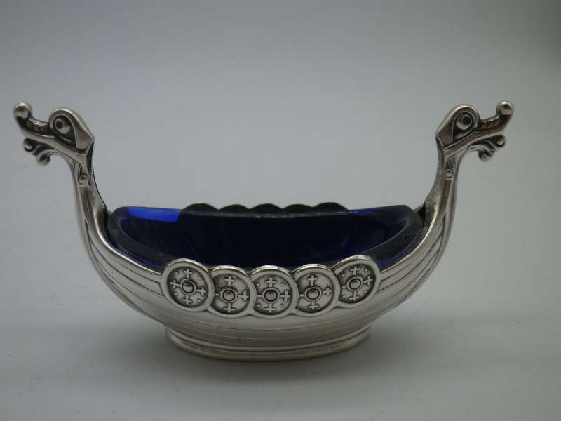 Norwegian Sterling Silver Cruet set Viking Design salt & pepper with original blue glass liners