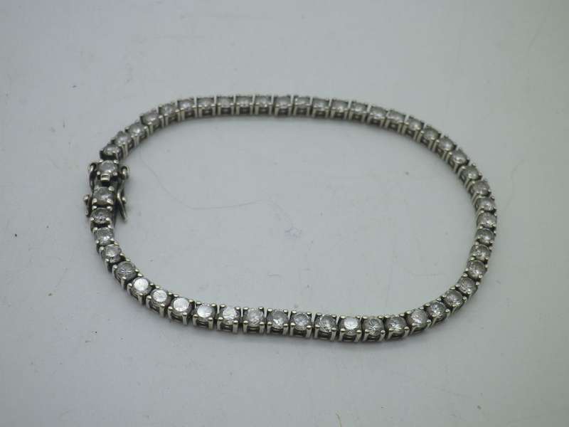 925 Sterling Silver Tennis Bracelet Set with Round Brilliant Cut Cubic Zirconias secure double clasp