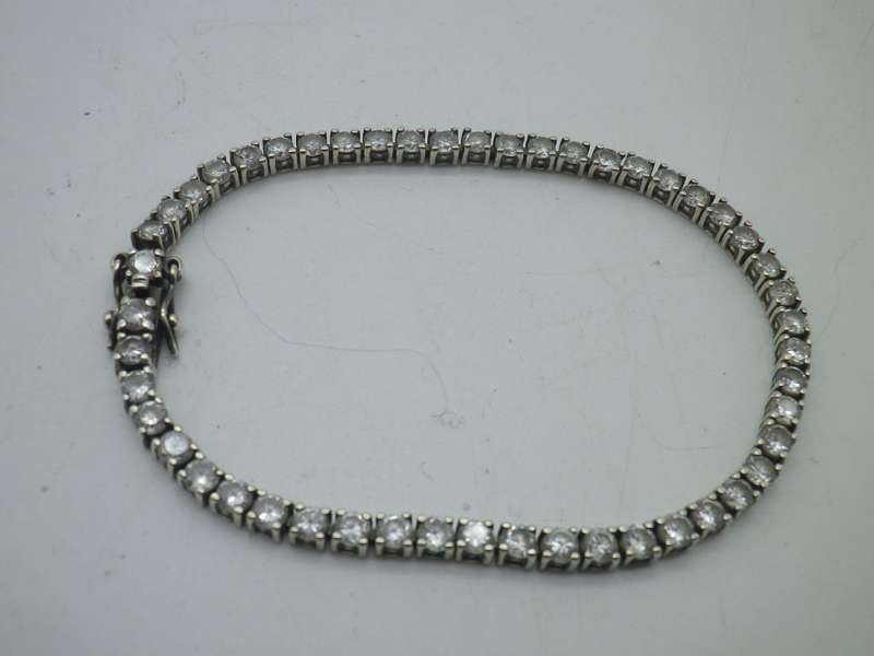 925 Sterling Silver Tennis Bracelet Set with Round Brilliant Cut Cubic Zirconias secure double clasp