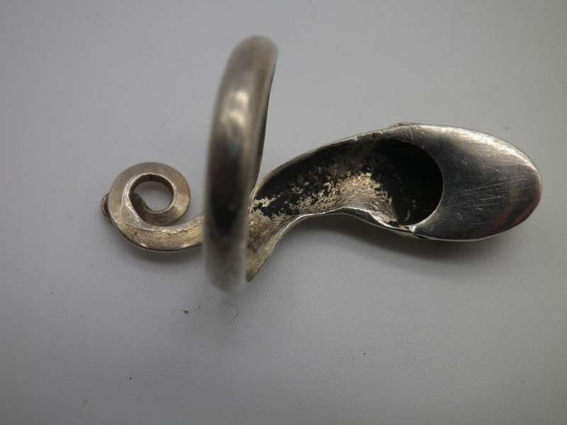 Sterling Silver Vintage SNAKE RING Size: P- but adjustable 9grms DRAMATIC!!