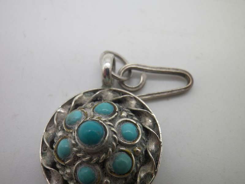 Vintage Sterling silver & Turquoise Bracelet. 18cm 27grms