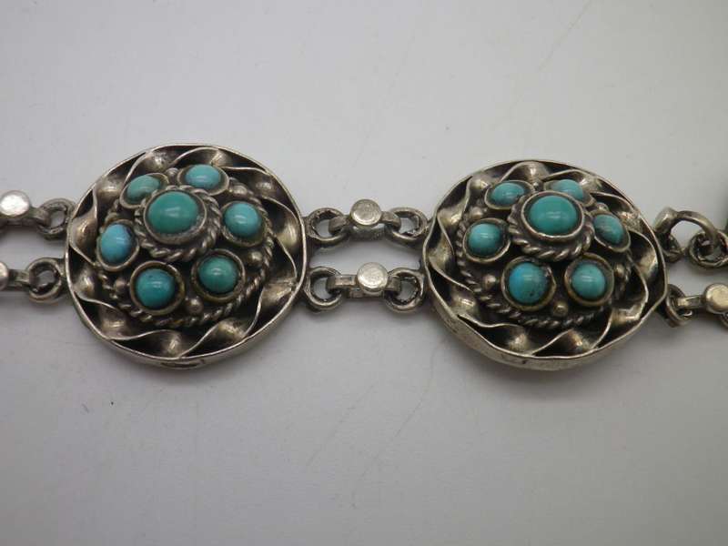 Vintage Sterling silver & Turquoise Bracelet. 18cm 27grms