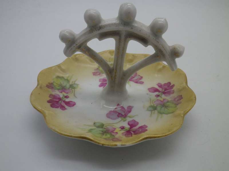 Vintage PORCELAIN HAND PAINTED BLUSHWARE ring holder