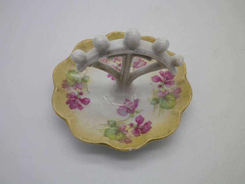 Vintage PORCELAIN HAND PAINTED BLUSHWARE ring holder