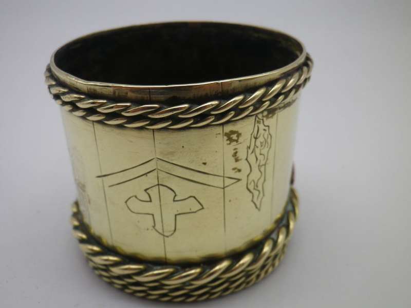 Vintage Oriental Signed Small Brass & Copper pot or brush holder