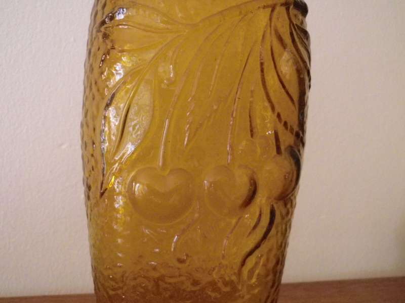 Vintage Mid century Italian Amber Pressed Glass Genie Bottle Empoli Bath Salts Bottle/decanter