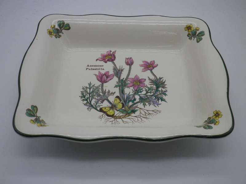 Lovely Prinknash Pottery Rectangular bowl Florabunda, Gloucester England