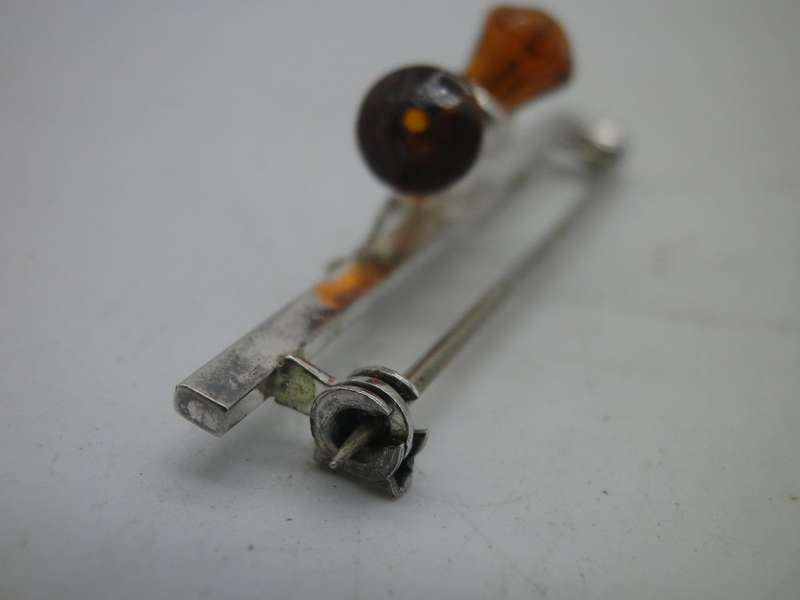 Scottish Sterling Silver & Citrine Ward Brothers Thistle brooch.  Excellent condition