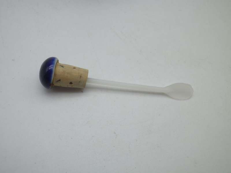 Signed Oriental Blue & White Ceramic snuff bottle