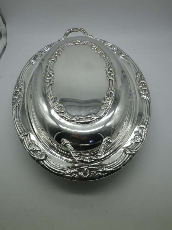 Attractive Silver Plated Lidded Oval Entree Serving Dish with Glass liner Very Good Condition