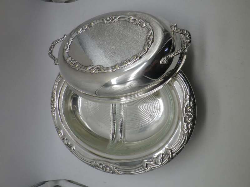 Attractive Silver Plated Lidded Oval Entree Serving Dish with Glass liner Very Good Condition