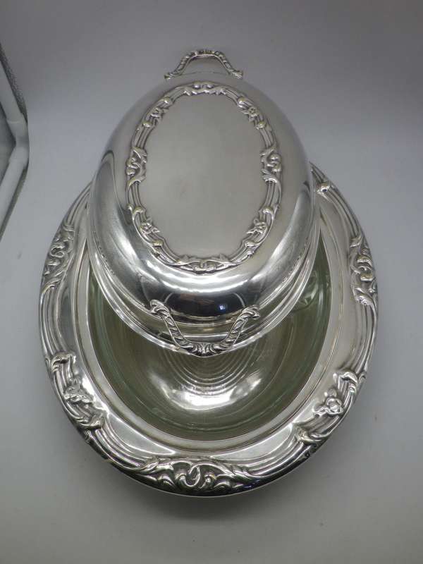 Attractive Silver Plated Lidded Oval Entree Serving Dish with Glass liner Very Good Condition