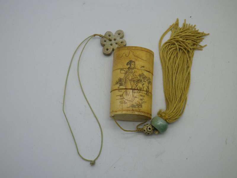 Vintage Japanese Hand Carved Scrimshaw Bone Inro with toggle & cord Geisha Design