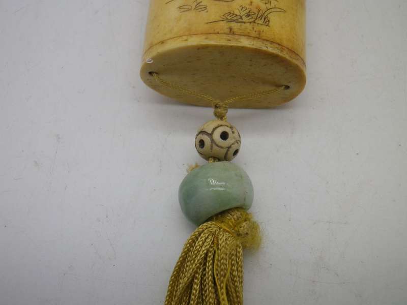 Vintage Japanese Hand Carved Scrimshaw Bone Inro with toggle & cord Geisha Design