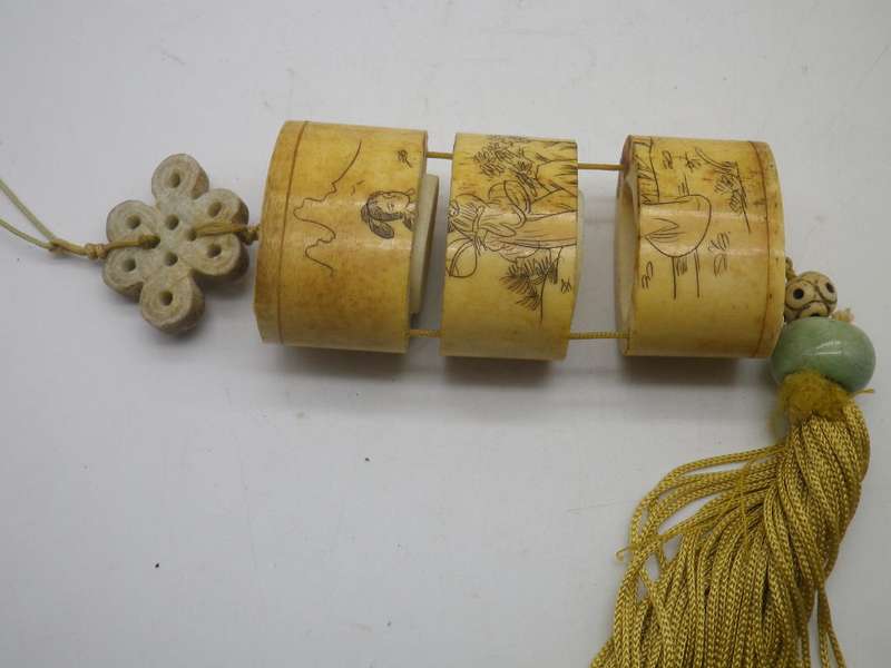 Vintage Japanese Hand Carved Scrimshaw Bone Inro with toggle & cord Geisha Design