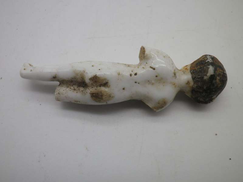 Antique Bisque/Ceramic DOLL PARTS. Unearthed in SA. 3 `frozen Charlotte` & c1890 german head wow!!