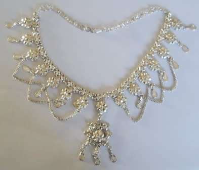 Gorgeous Indian Silver necklace. 40.5cm long. 35.6 grms