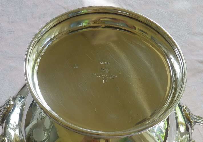 Large Vintage Silver Plated Wine Cooler. Good quality England