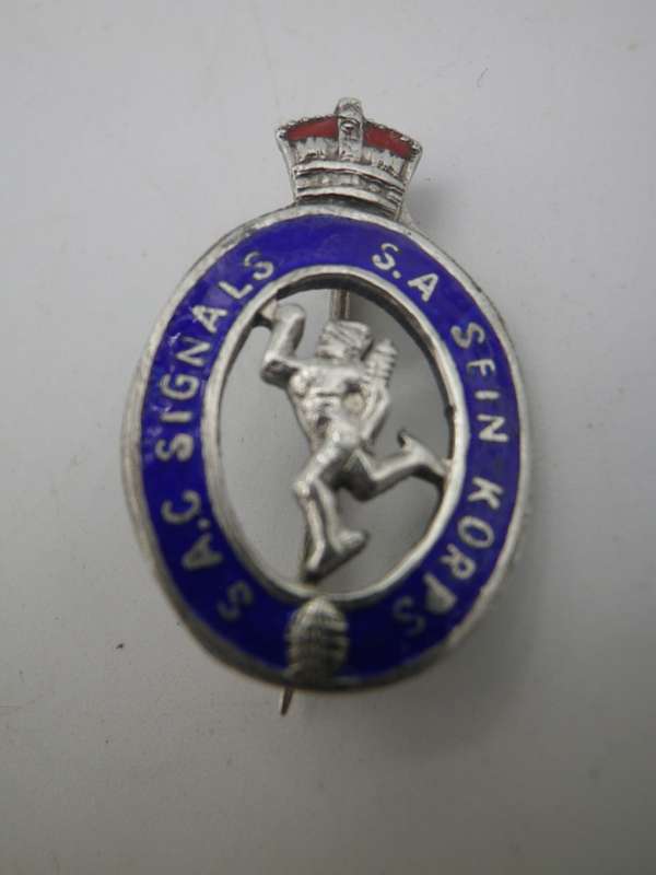 SA SEIN KORPS / SAC Signals Sterling Silver & Enamel Sweetheart badge   2.7cm
