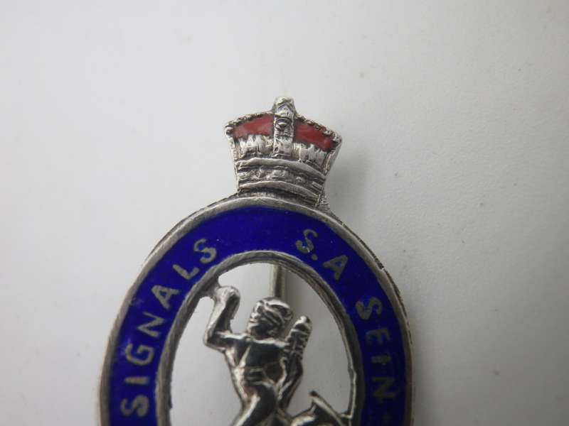 SA SEIN KORPS / SAC Signals Sterling Silver & Enamel Sweetheart badge   2.7cm