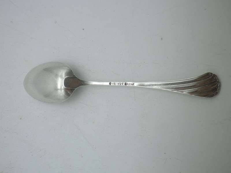 Antique Hallmarked Silver teaspoon. Sheffield 1897 James Dixon and sons 12cm 17g