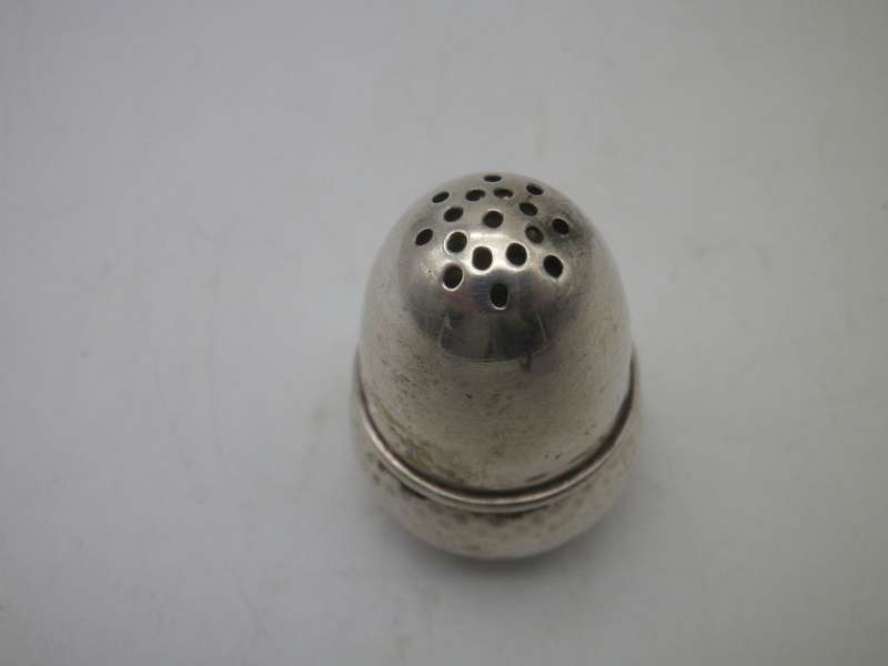 Hallmarked 830 Silver ACORN SHAPE Pepper Shaker. 2.5 x 4cm 12g CUTE!!