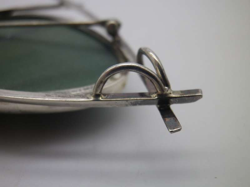 Sterling Silver & Malachite Modernist Pendant or brooch. 7x4.5 21.4g
