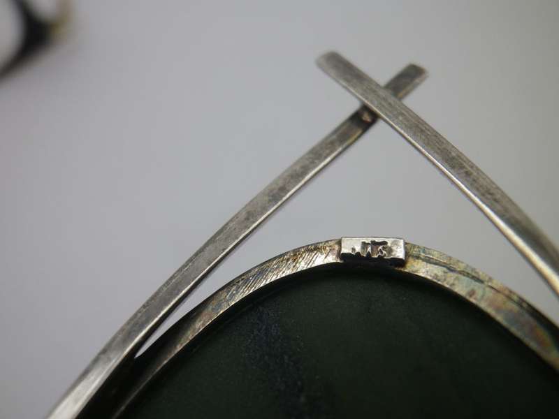 Sterling Silver & Malachite Modernist Pendant or brooch. 7x4.5 21.4g