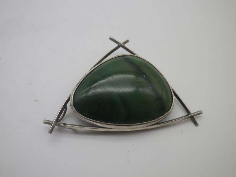 Sterling Silver & Malachite Modernist Pendant or brooch. 7x4.5 21.4g