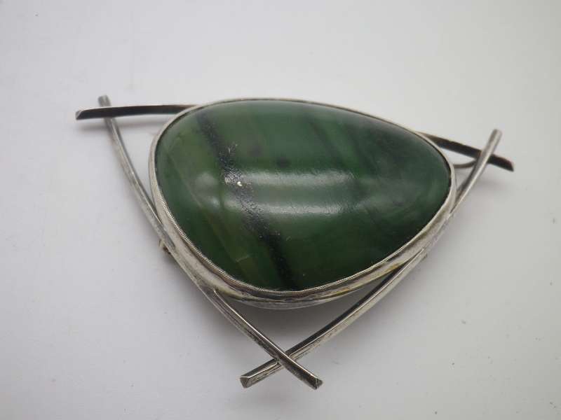 Sterling Silver & Malachite Modernist Pendant or brooch. 7x4.5 21.4g
