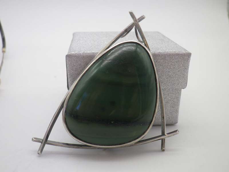 Sterling Silver & Malachite Modernist Pendant or brooch. 7x4.5 21.4g