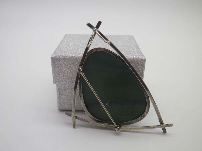 Sterling Silver & Malachite Modernist Pendant or brooch. 7x4.5 21.4g