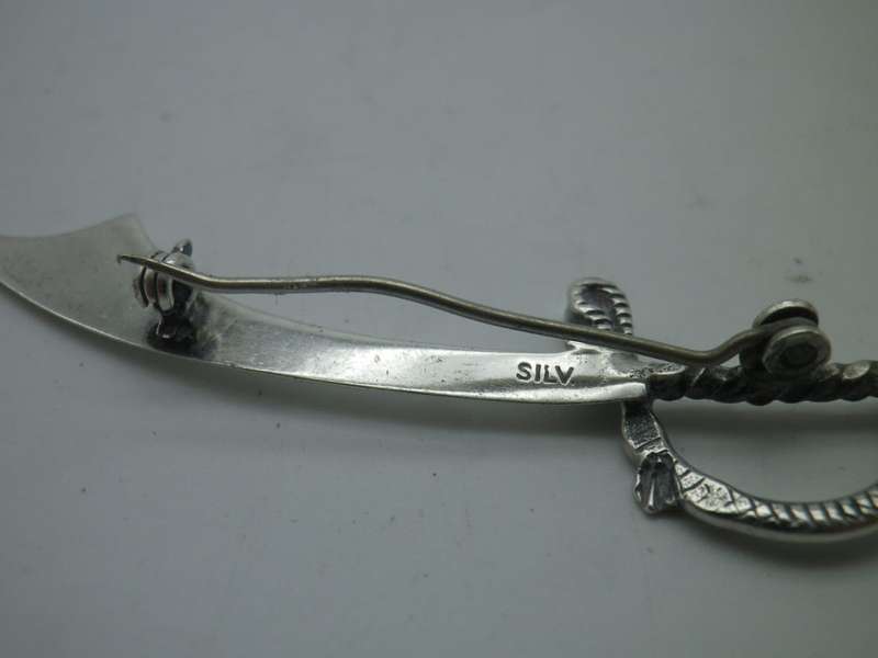 Sterling Silver Vintage Sword shaped brooch 7cm long 4g