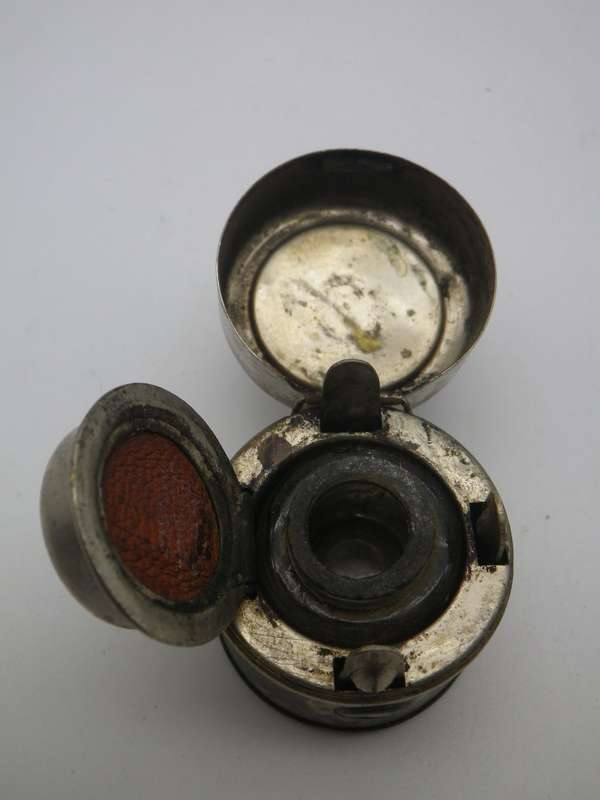 Rare Antique Travelling mini inkwell.