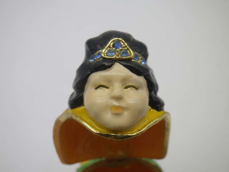 Gorgeous Geisha Trinket pot. Heavy metal, enamel and shiny stones. Cute!!!