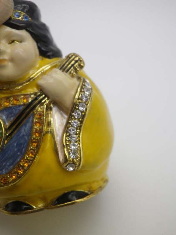 Gorgeous Geisha Trinket pot. Heavy metal, enamel and shiny stones. Cute!!!