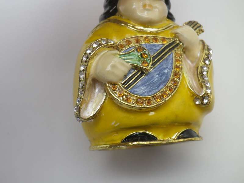 Gorgeous Geisha Trinket pot. Heavy metal, enamel and shiny stones. Cute!!!