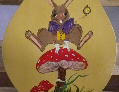 MAD HATTER! UTTERLY DELIGHTFUL HAND-PAINTED DECORATIVE PICTURE/POT STAND. SUCH FUN!