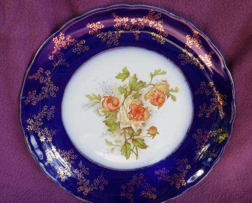 WOOD &SONS, ENGLAND, STUNNING COLBALT BLUE,GOLD&FLORAL SEMI-PORCELAIN CAKE "TRENT" PLATE. MINT.
