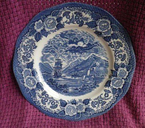 Charming ENOCH WEDGEWOOD TUNSTALL SCOTTISH LOCHS large blue & white plate