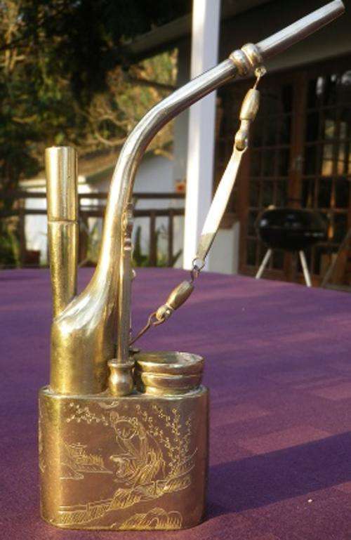 EXTRAORDINARY. ANTIQUE SOLID BRASS ORIENTAL OPIUM PIPE. INTRICATELY ENGRAVED